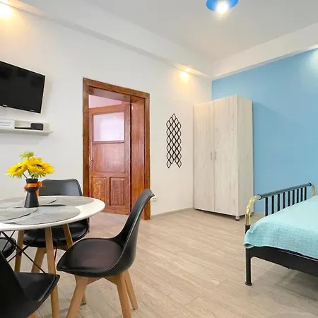 Evu Long Street Apartment *
