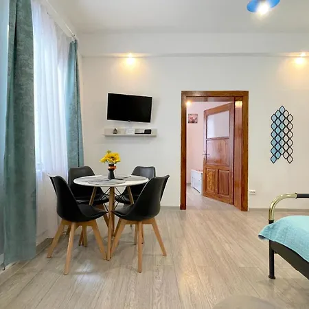 Evu Long Street Μπρασόβ